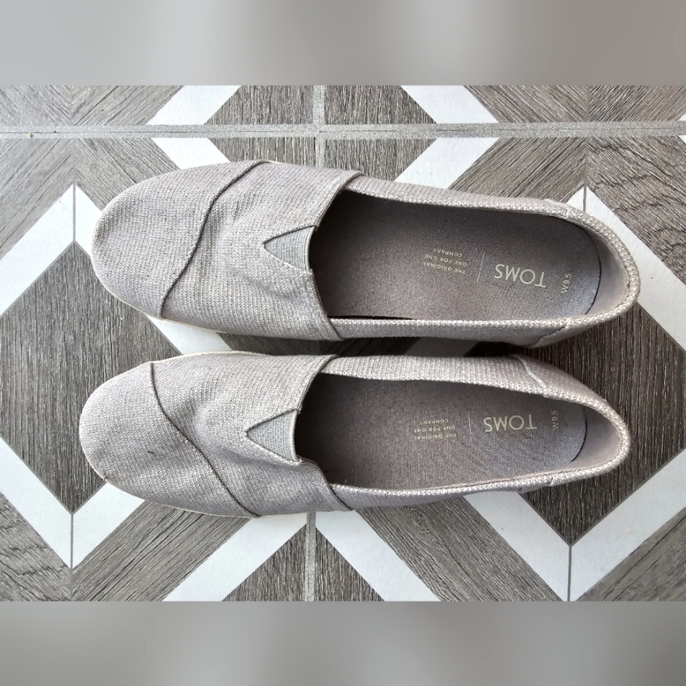 Gray woven Tom's Alpergatas